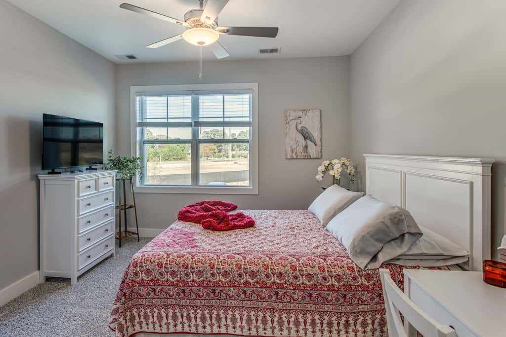 Family Getaway in Calabash w/ Pool; 9 Mi to Beach