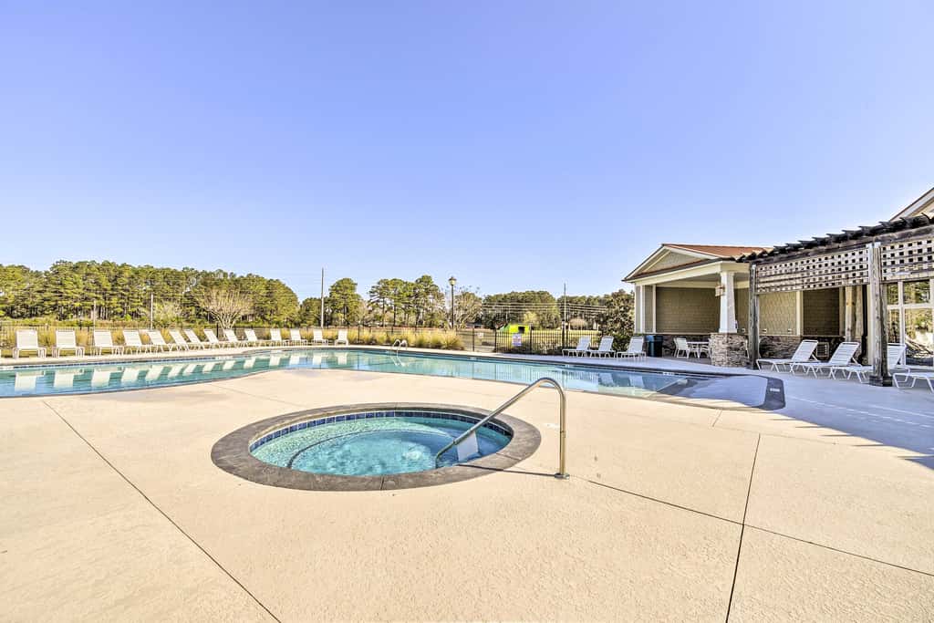 Family Getaway in Calabash w/ Pool; 9 Mi to Beach