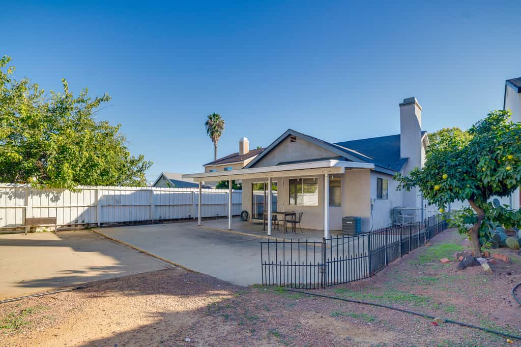 Home 8 Mi to Dtwn Riverside: Families Welcome!