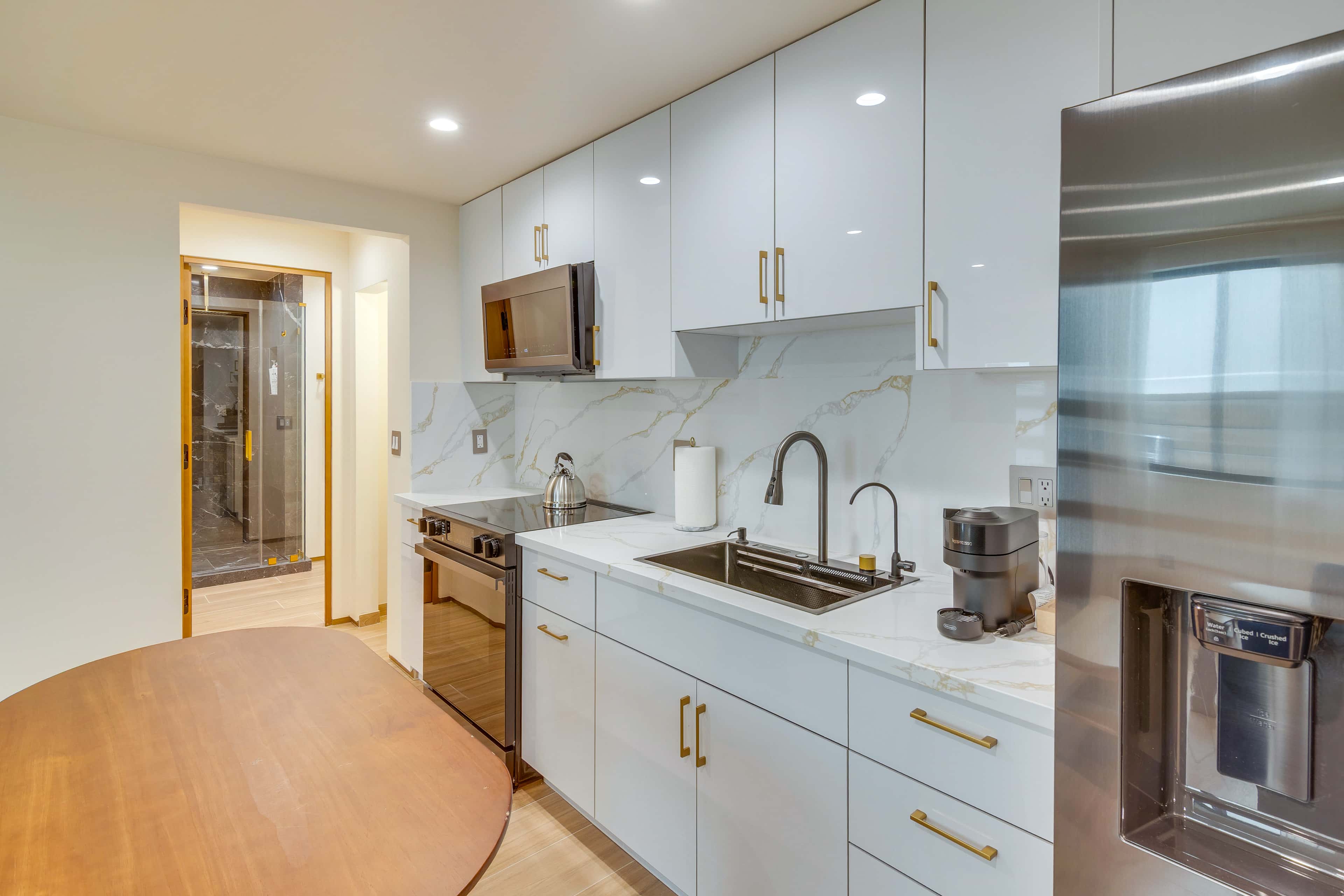 1 Mi to CSUN: Quiet Apartment w/ Pool Access
