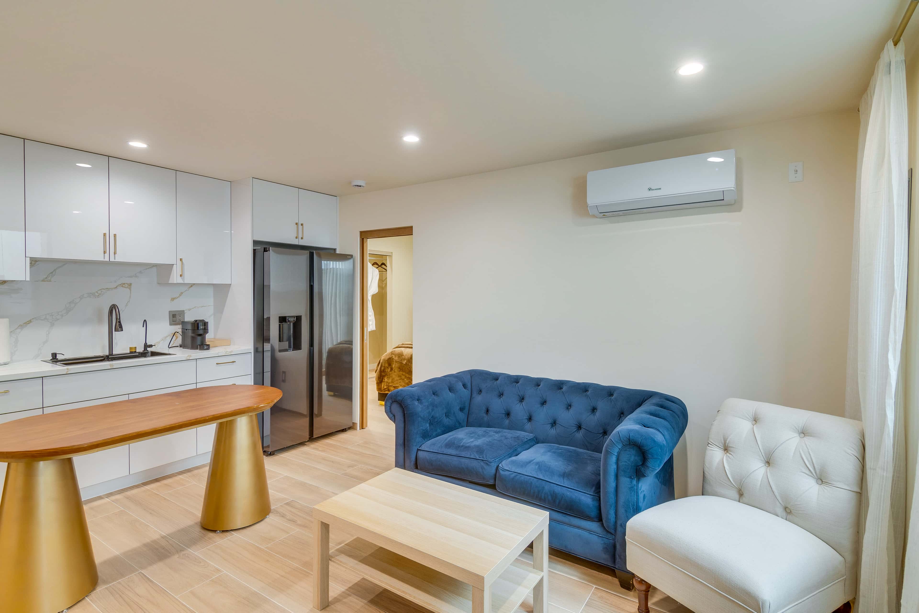 1 Mi to CSUN: Quiet Apartment w/ Pool Access