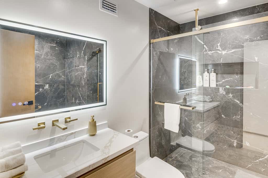 < 2 Mi to CSUN! High-End Retreat w/ Outdoor Oasis