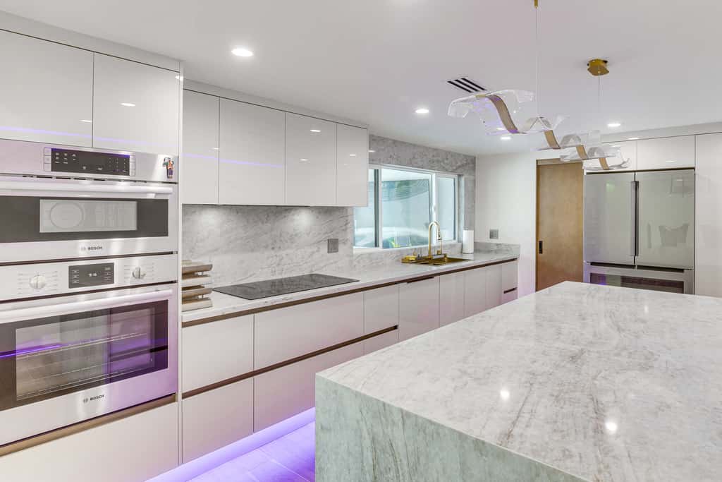 < 2 Mi to CSUN! High-End Retreat w/ Outdoor Oasis