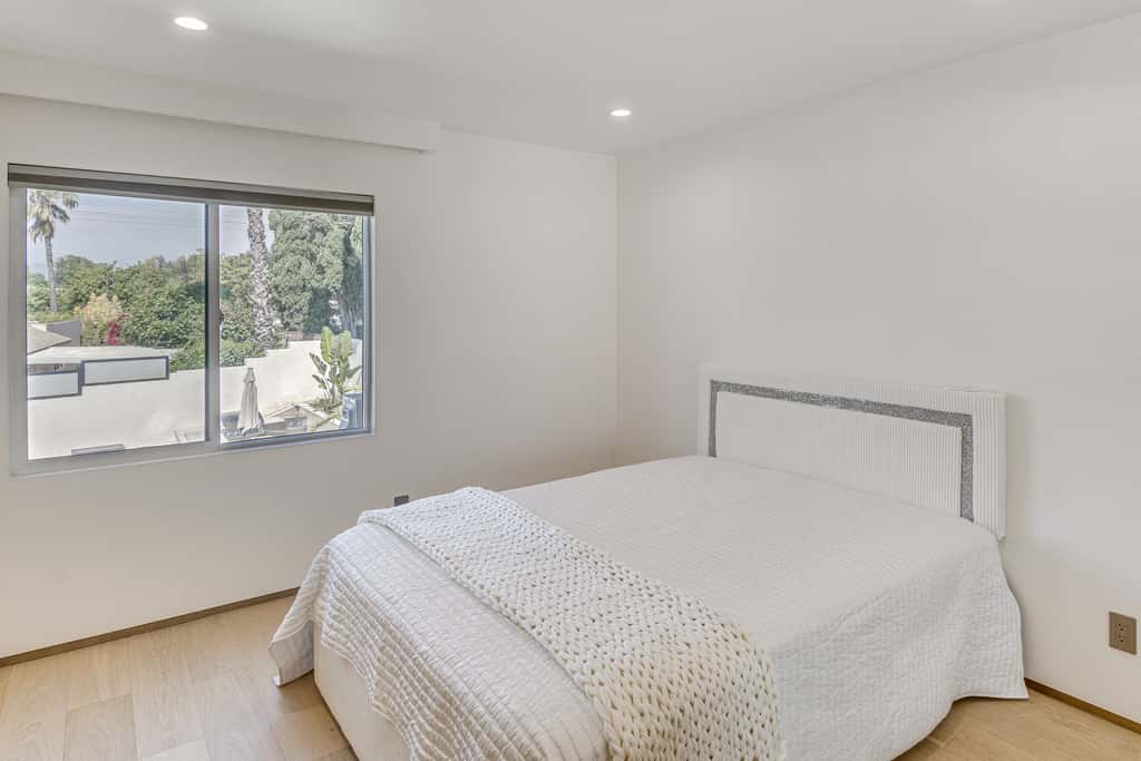 < 2 Mi to CSUN! High-End Retreat w/ Outdoor Oasis