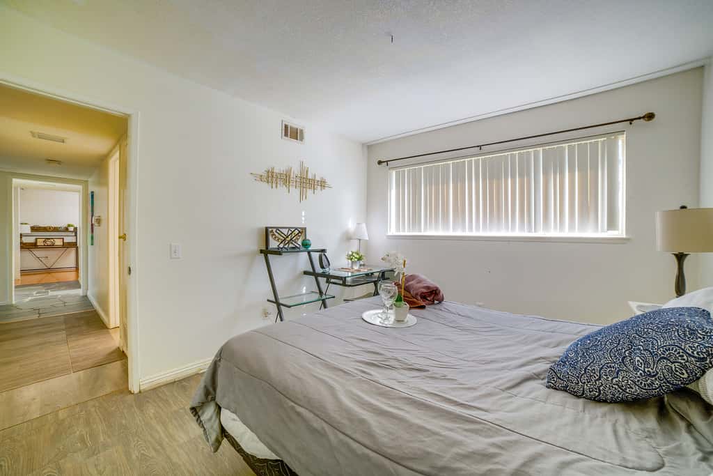 Family Gem w/ Pet-Friendly Yard! 8 Mi to Riverside