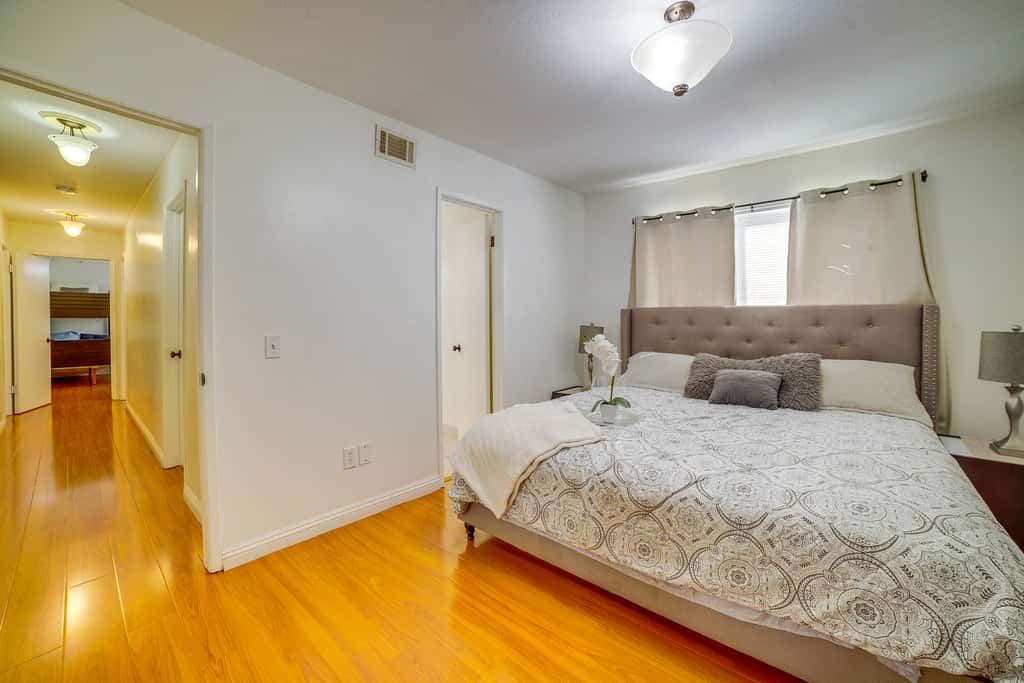 Family Gem w/ Pet-Friendly Yard! 8 Mi to Riverside