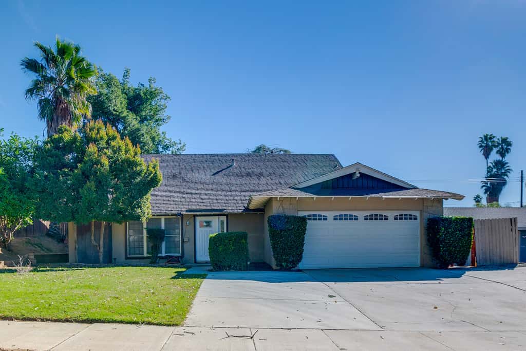 Family Gem w/ Pet-Friendly Yard! 8 Mi to Riverside