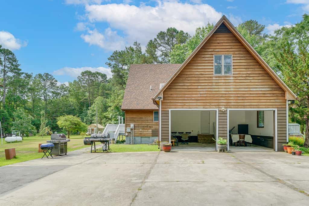 10-Acre Retreat w/ Hiking! Gateway to Holden Beach