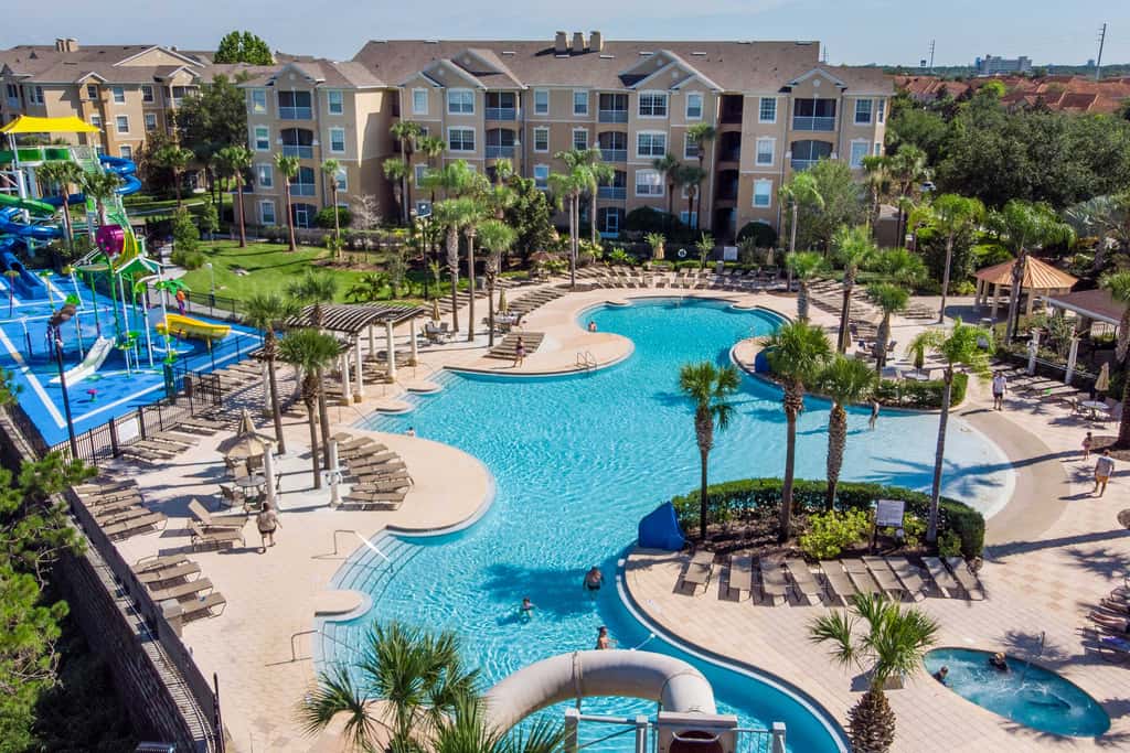 Spacious Kissimmee Villa - 3 Mi to Disney World!
