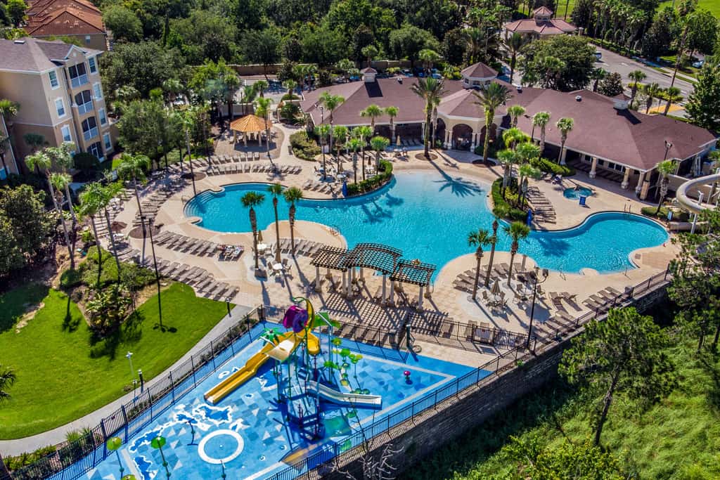 Spacious Kissimmee Villa - 3 Mi to Disney World!