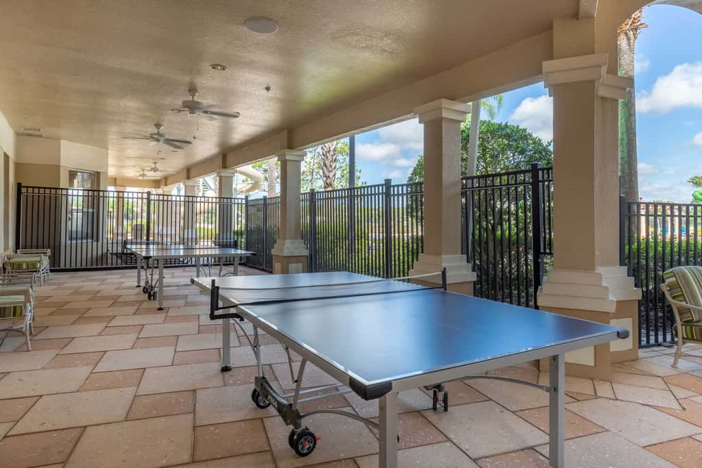 Spacious Kissimmee Villa - 3 Mi to Disney World!