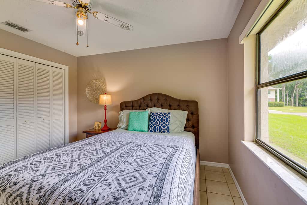 Waterfront Deck & Private Dock! Rainbow River Home