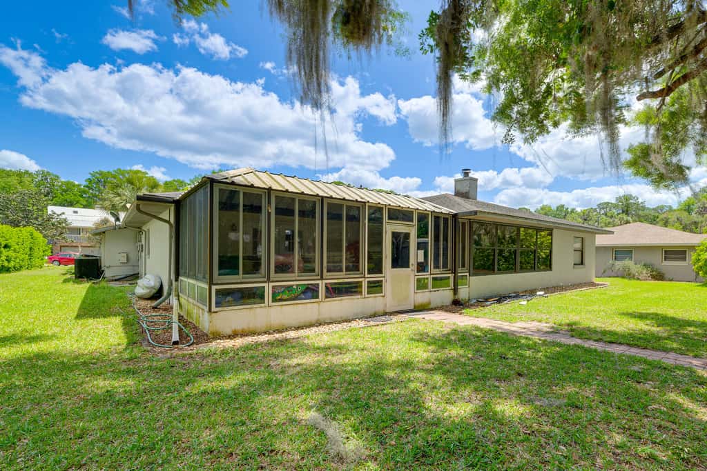 Waterfront Deck & Private Dock! Rainbow River Home