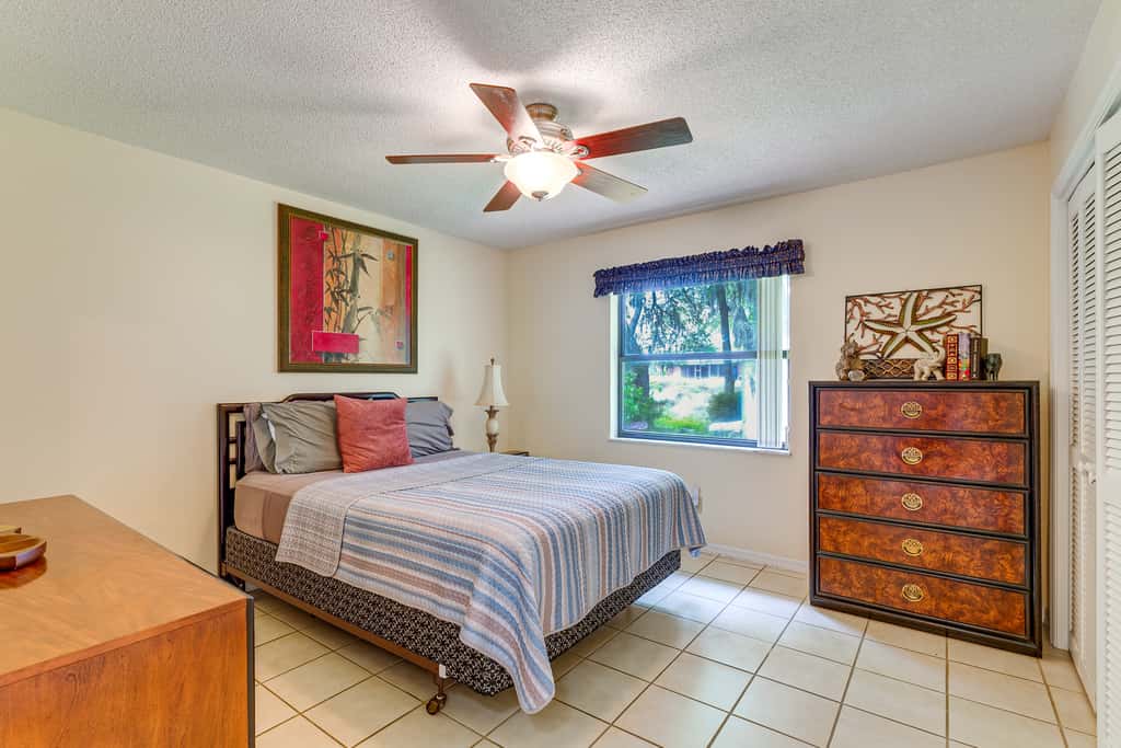 Waterfront Deck & Private Dock! Rainbow River Home