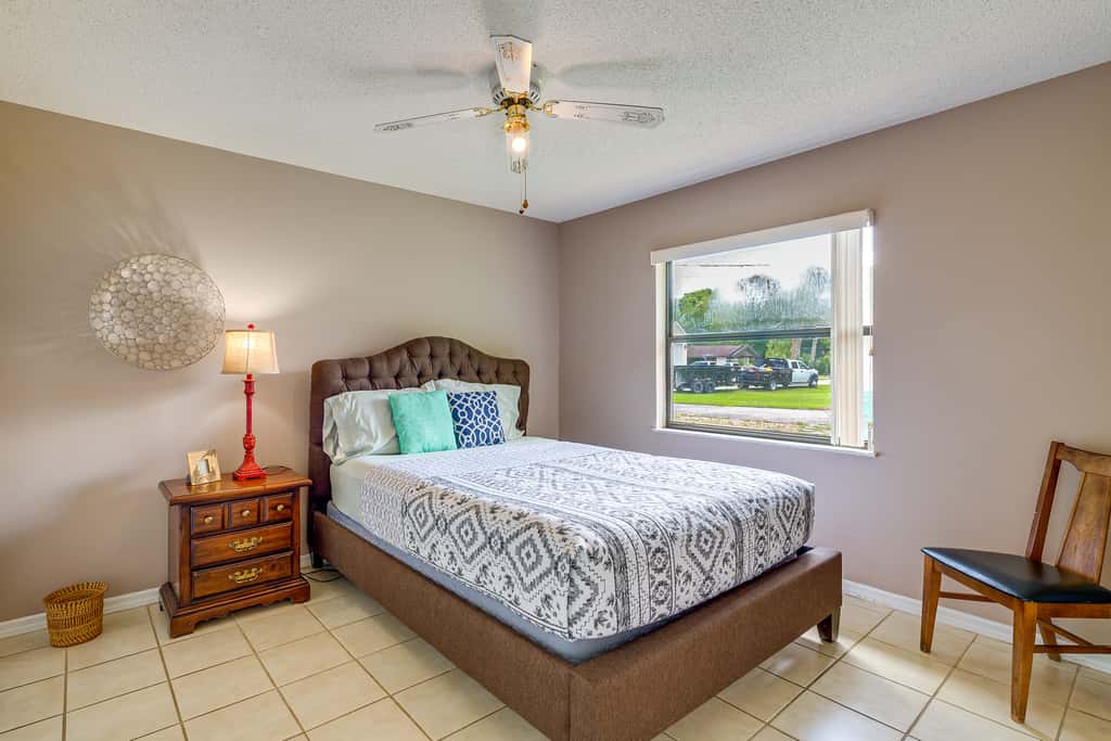 Waterfront Deck & Private Dock! Rainbow River Home