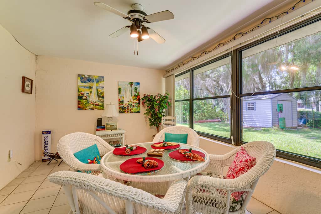 Waterfront Deck & Private Dock! Rainbow River Home