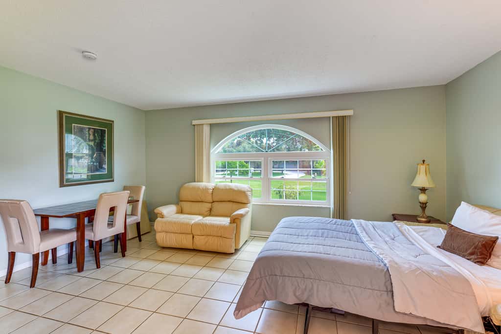 Waterfront Deck & Private Dock! Rainbow River Home