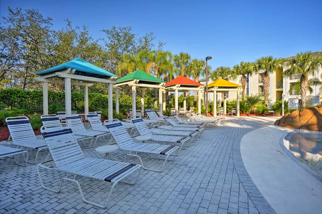 Resort-Style Condo w/ Pool: 6 Mi to Magic Kingdom
