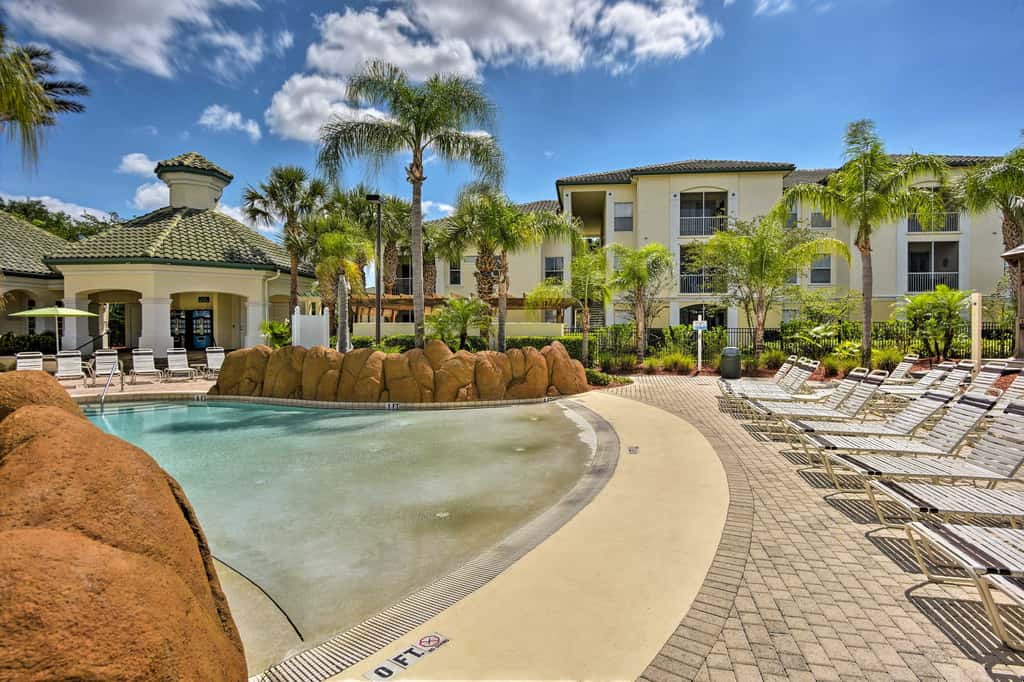 Resort-Style Condo w/ Pool: 6 Mi to Magic Kingdom