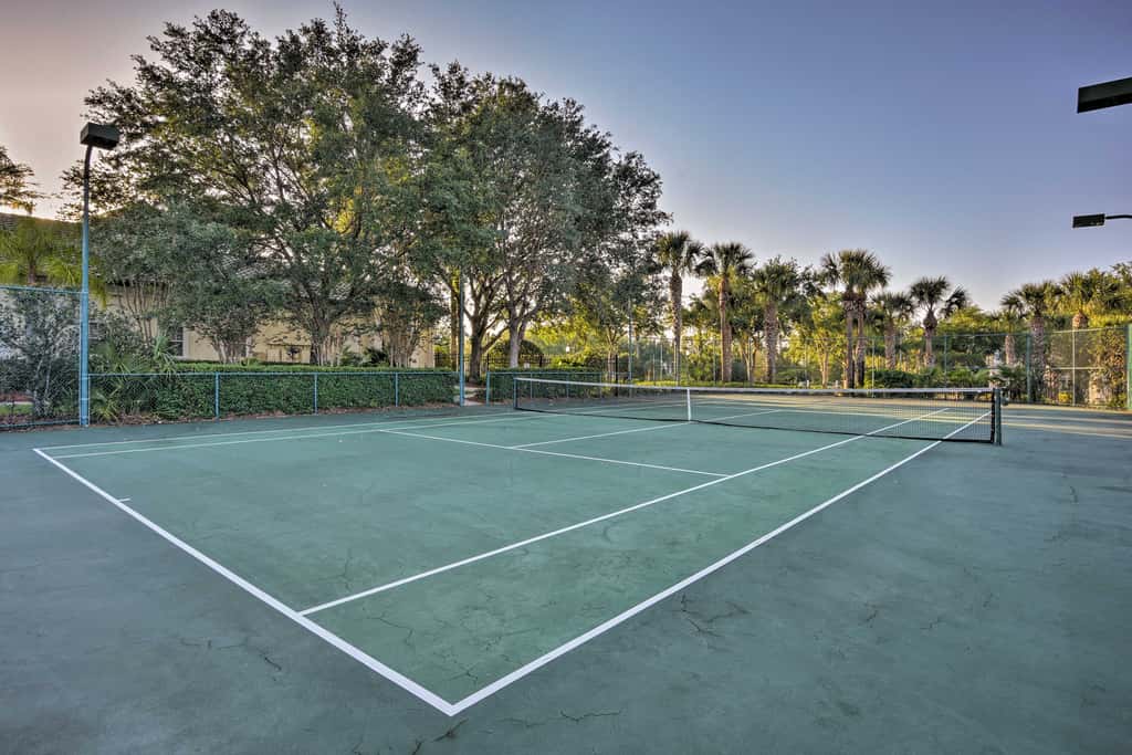 Resort-Style Condo w/ Pool: 6 Mi to Magic Kingdom