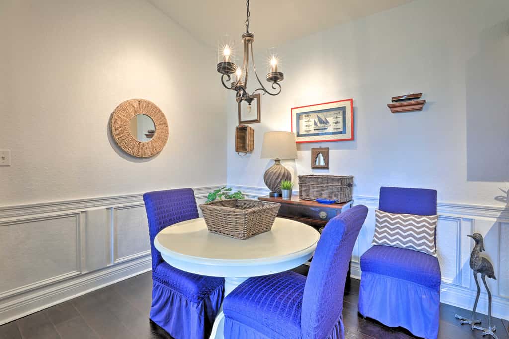 Resort-Style Condo w/ Pool: 6 Mi to Magic Kingdom