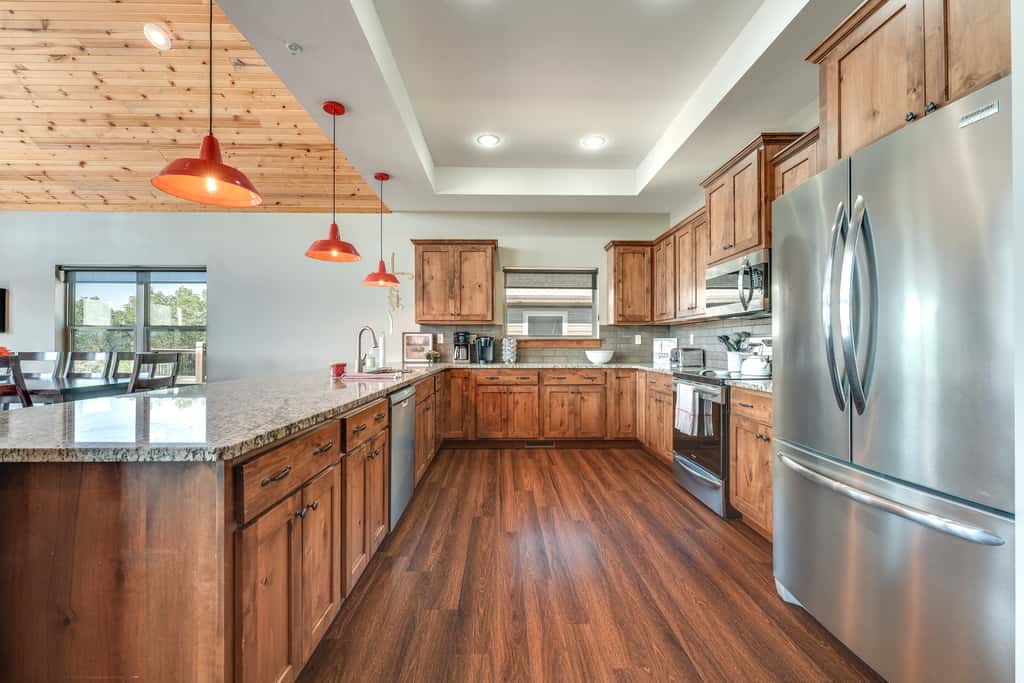 Luxe Table Rock Lake Vacation Rental with Hot Tub!