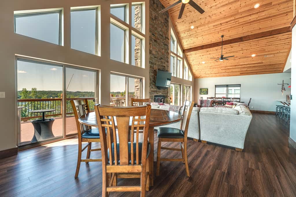 Luxe Table Rock Lake Vacation Rental with Hot Tub!