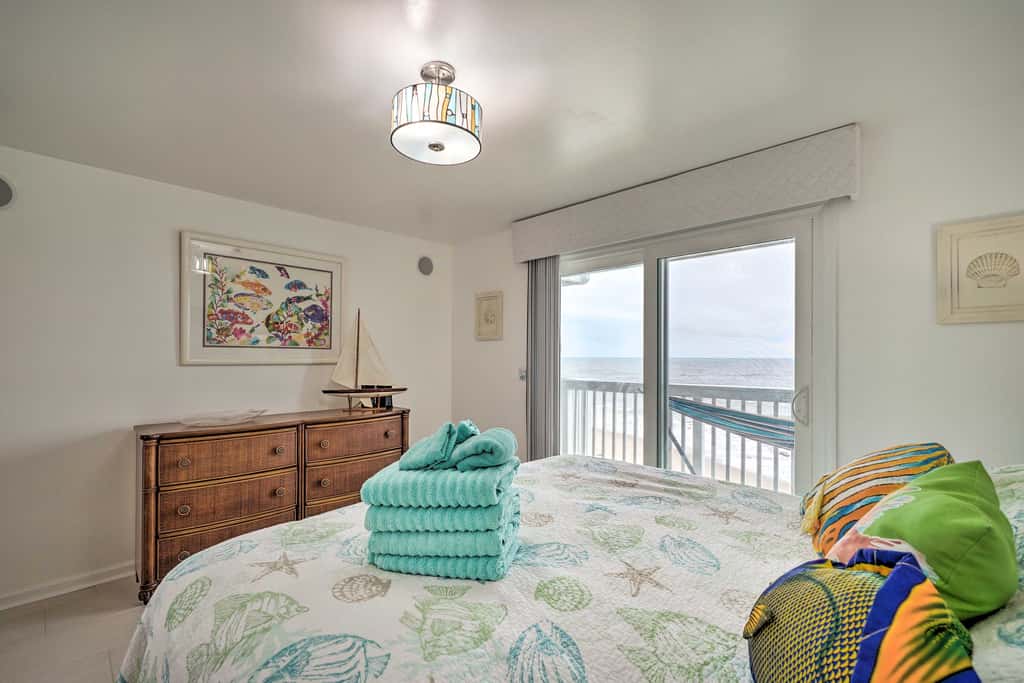 Ocean Dunes Kure Beach Condo w/ Balcony & Pool