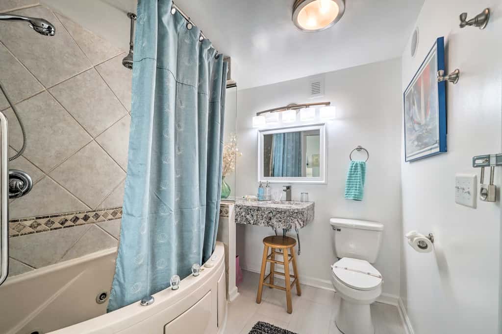 Ocean Dunes Kure Beach Condo w/ Balcony & Pool