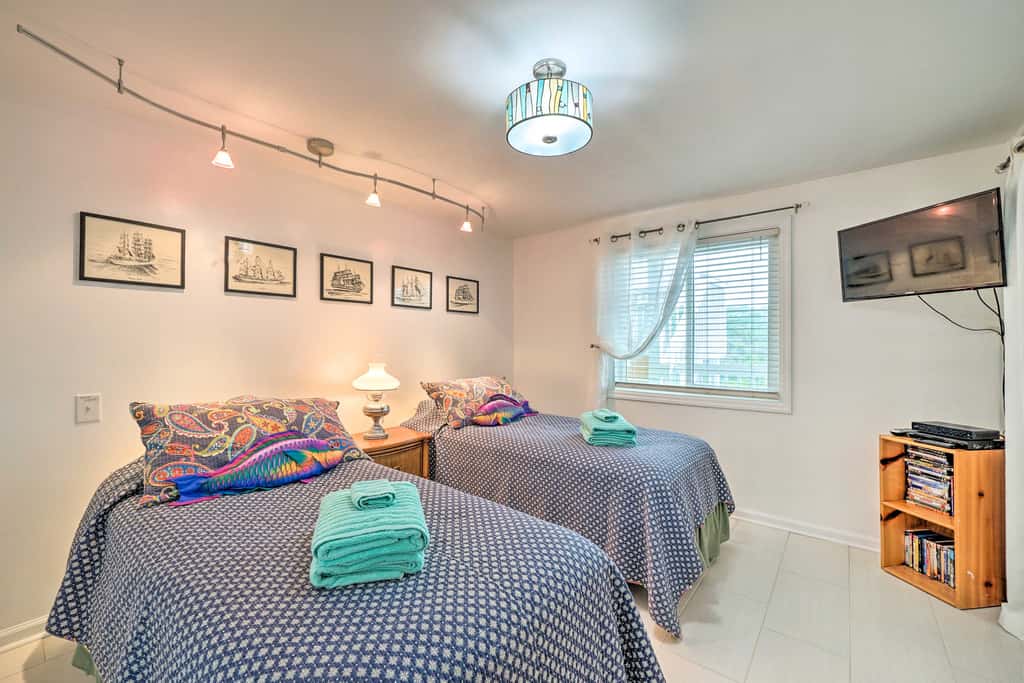 Ocean Dunes Kure Beach Condo w/ Balcony & Pool