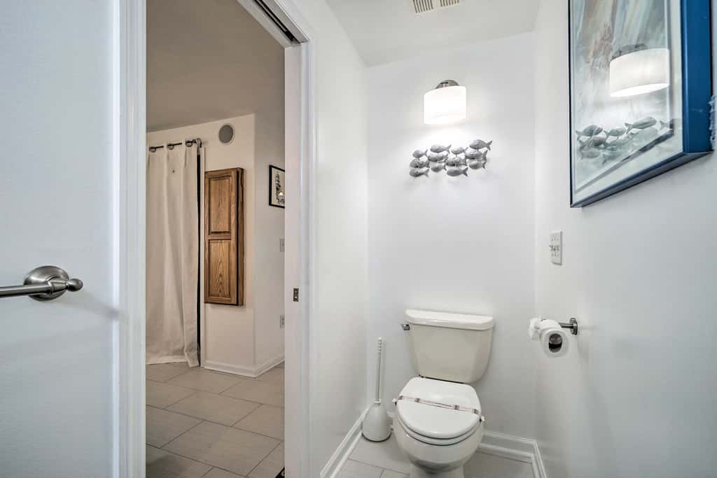 Ocean Dunes Kure Beach Condo w/ Balcony & Pool