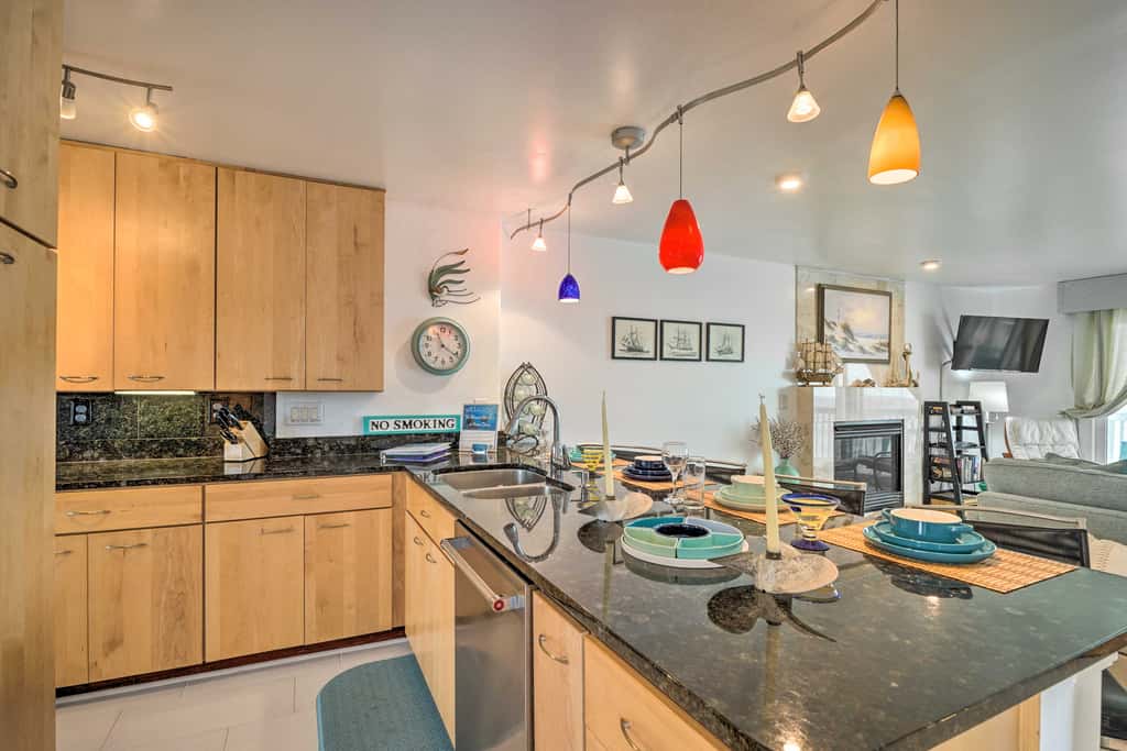 Ocean Dunes Kure Beach Condo w/ Balcony & Pool