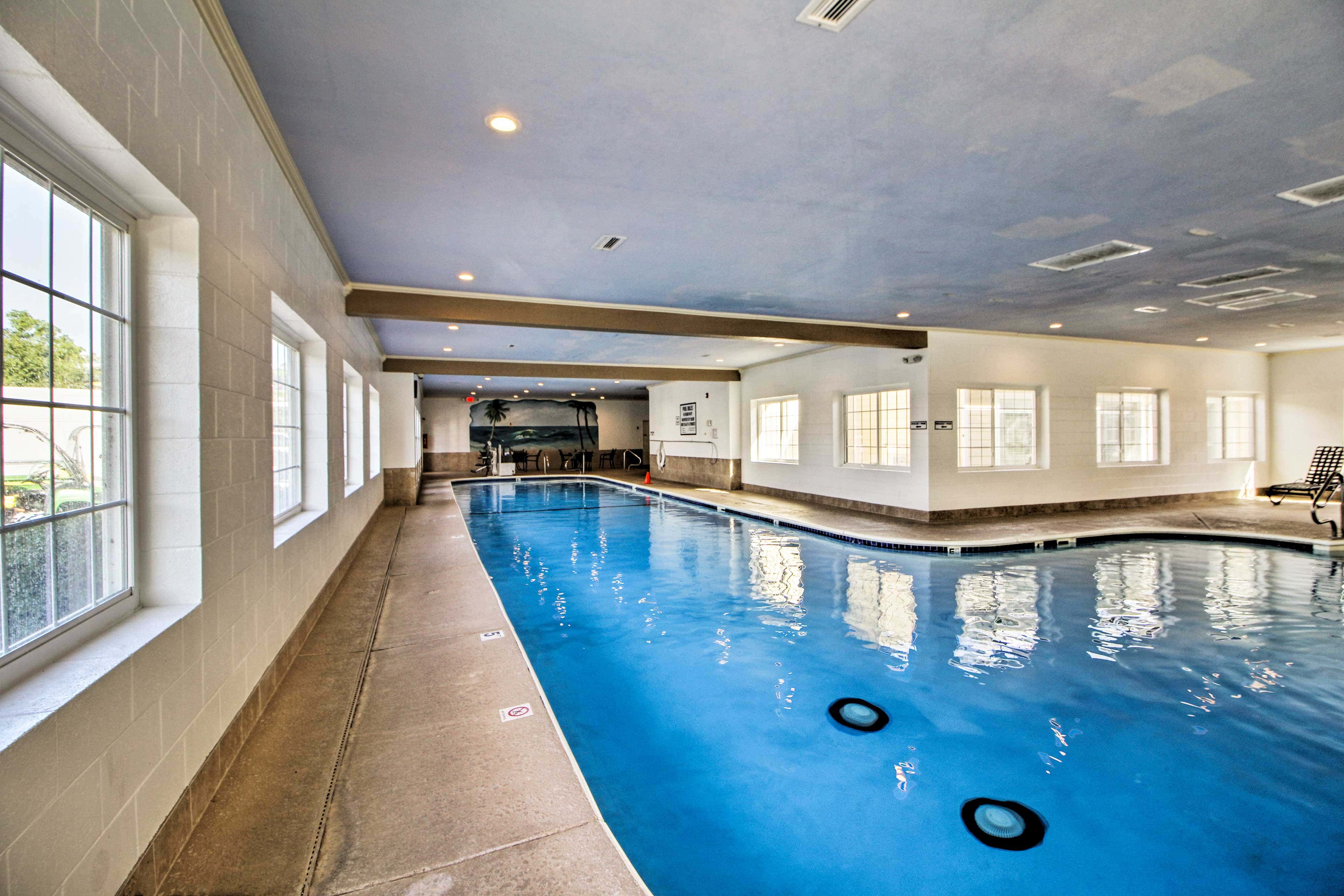 Unit 3 Mi to Branson Strip! Pool, Step-Free Access