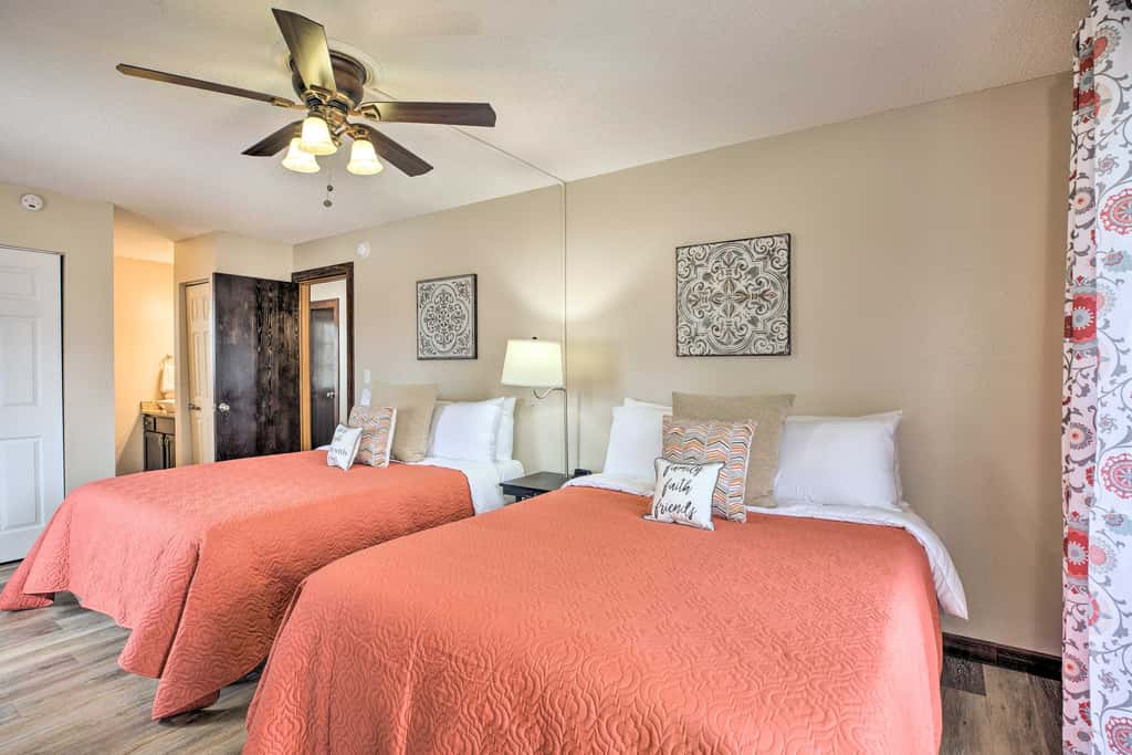 Unit 3 Mi to Branson Strip! Pool, Step-Free Access