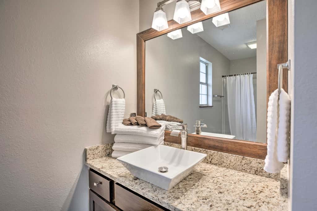 Unit 3 Mi to Branson Strip! Pool, Step-Free Access