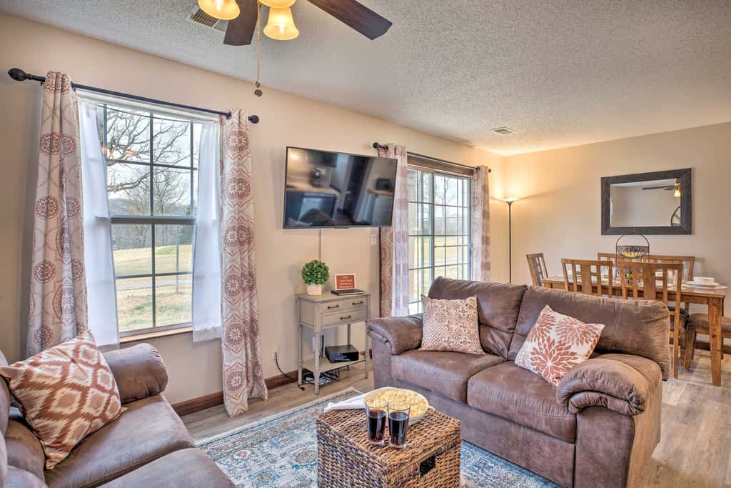 Unit 3 Mi to Branson Strip! Pool, Step-Free Access
