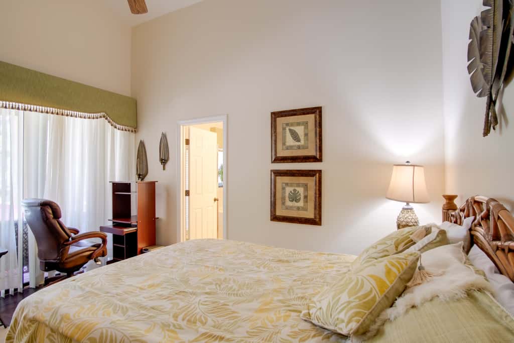 Sunny Villa w/ Lanai: 17 Mi to Disney!
