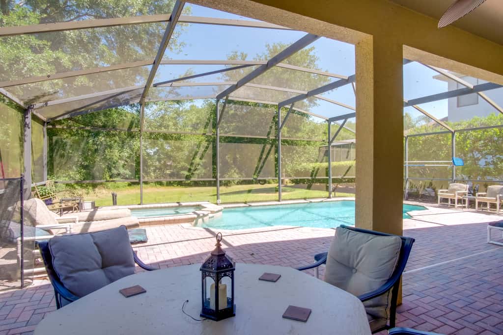 Sunny Villa w/ Lanai: 17 Mi to Disney!
