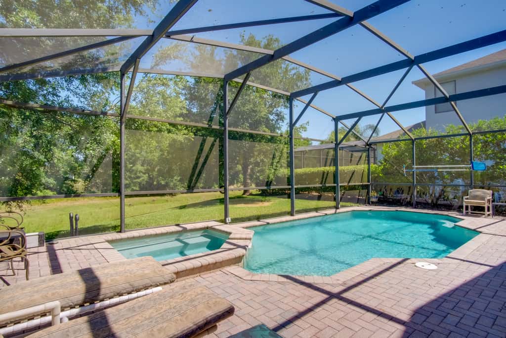 Sunny Villa w/ Lanai: 17 Mi to Disney!