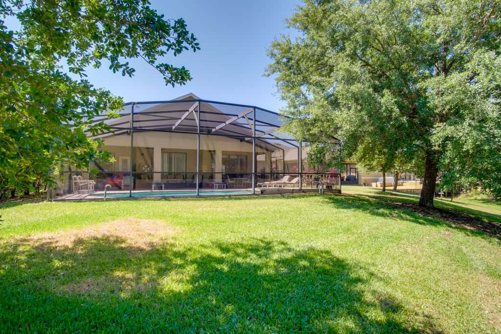Sunny Villa w/ Lanai: 17 Mi to Disney!