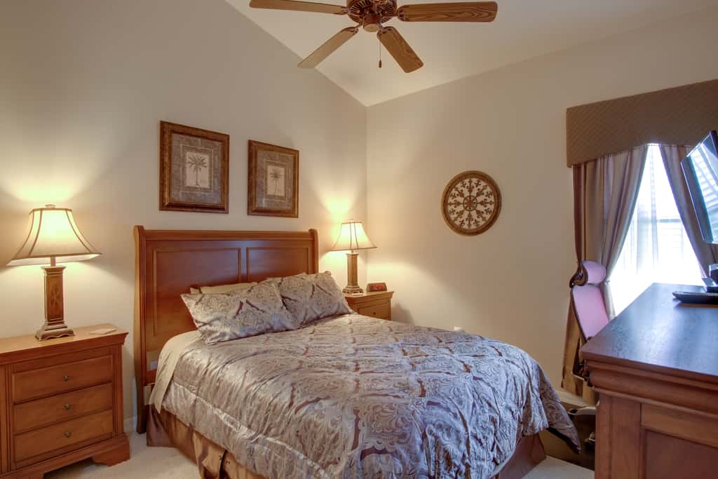 Sunny Villa w/ Lanai: 17 Mi to Disney!