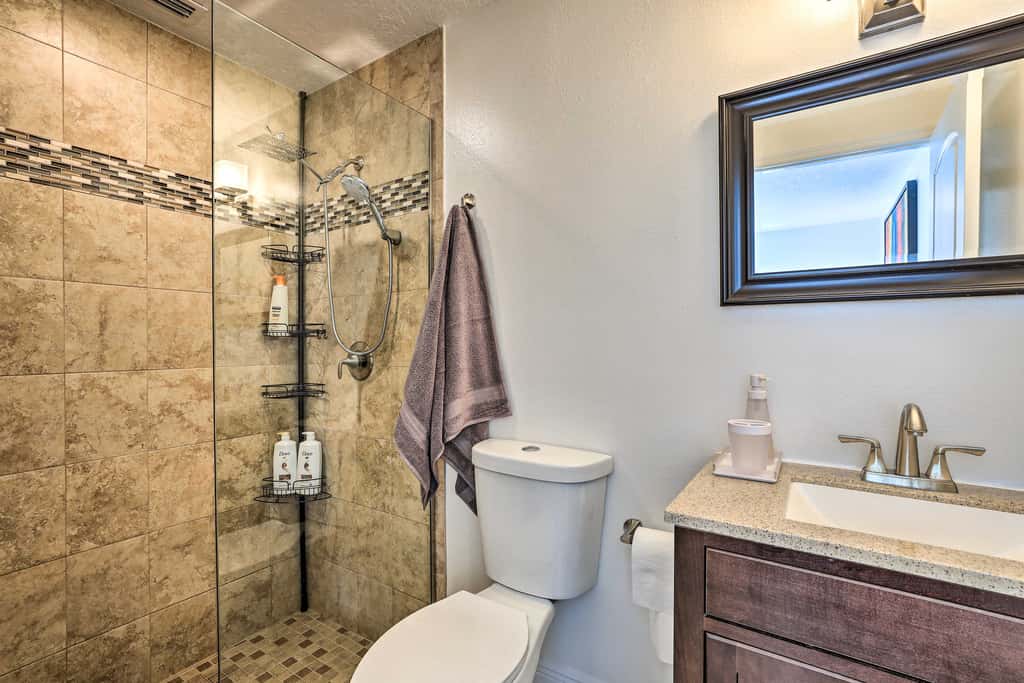 Pet-Friendly Mt Dora Home w/ Fire Pit & Patio