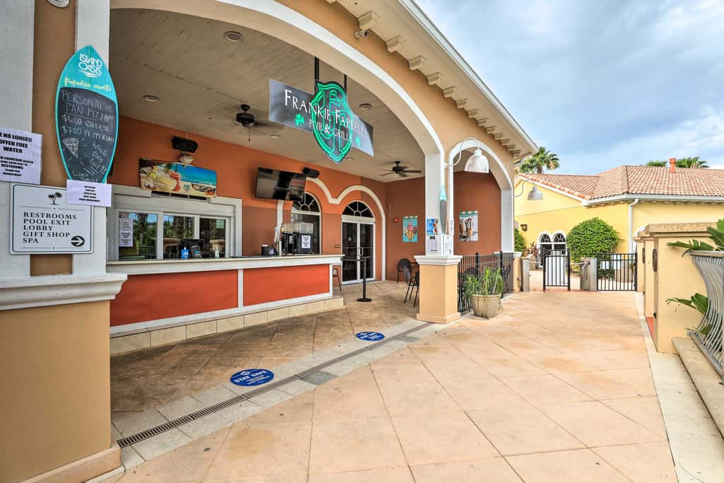 Townhome w/ Resort Amenities in Davenport!