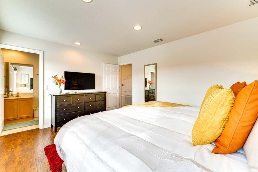 4 Mi to Disney World: Townhome w/ Hot Tub & Lanai!