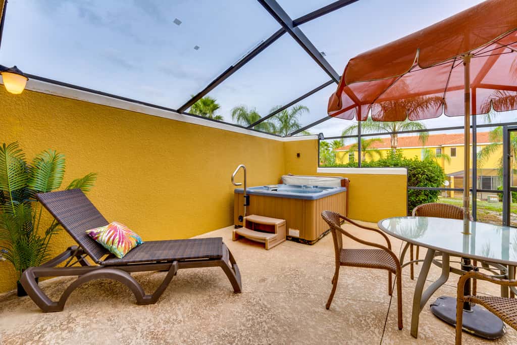 4 Mi to Disney World: Townhome w/ Hot Tub & Lanai!