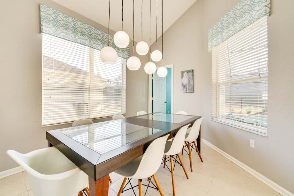 3 Mi to Disney: Family-Friendly Home!
