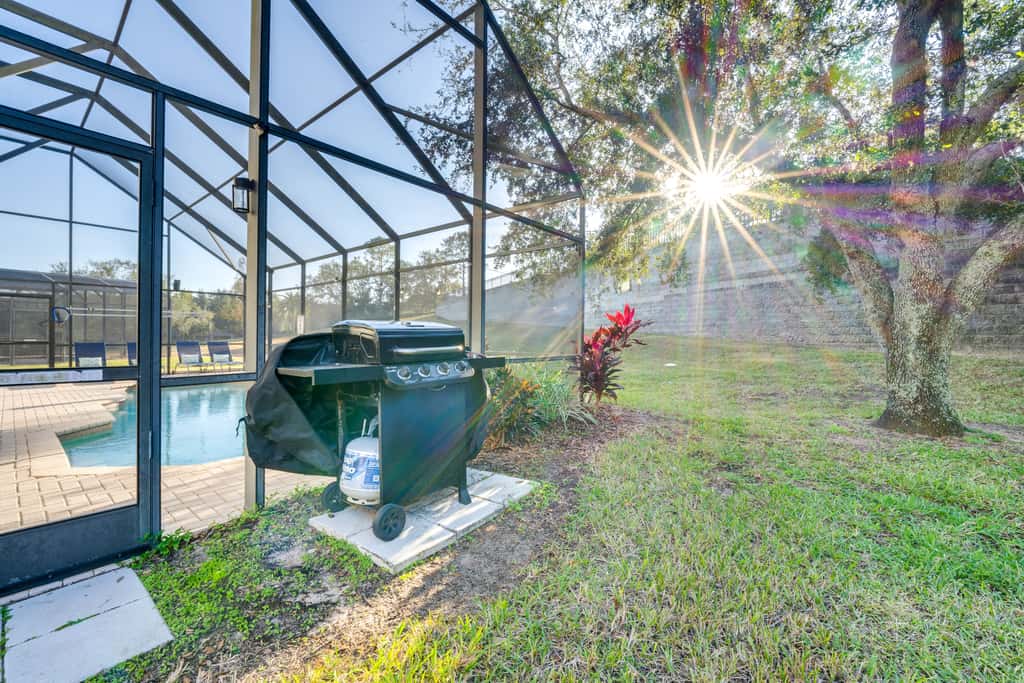 3 Mi to Disney: Family-Friendly Home!