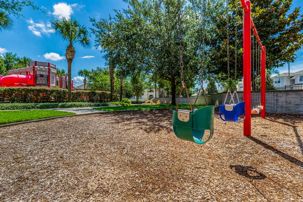 3 Mi to Disney: Family-Friendly Home!