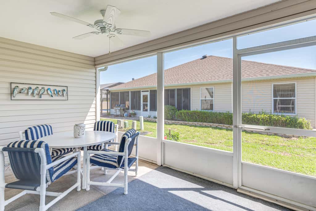 2 Mi to Lake Sumter Landing: Spacious Golf Retreat