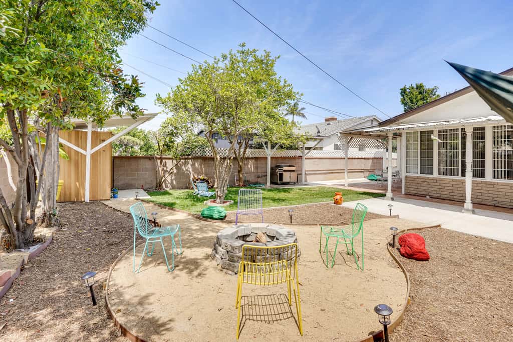 12 Mi to Dtwn LA: Family Home w/ Patio + Yard!
